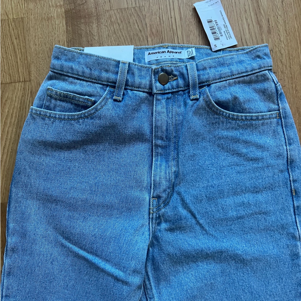 BNWT AA High Waist Mom Jean • size 26 - Picture 5 of 7